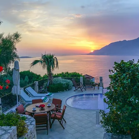 Poseidon-in Winter Heated Outdoor Pool Vila Kaş