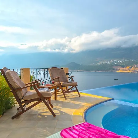 Vila Poseidon-in Winter Heated Outdoor Pool Kaş